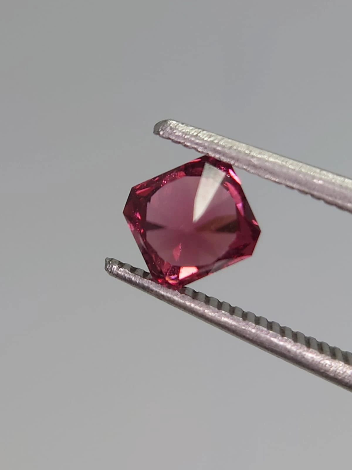 1ct Natural Umbalite Garnet from Tanzania — view 6